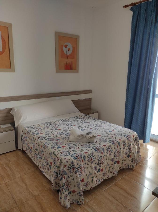 Hostal Fantoni Cádiz Exteriér fotografie
